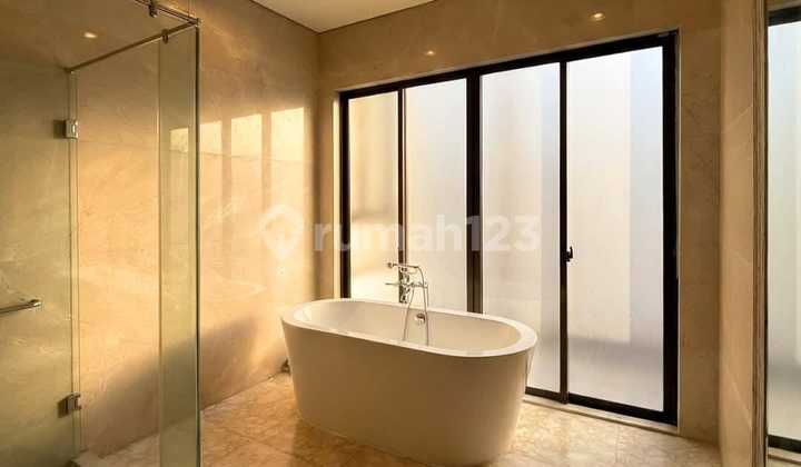 Rmh Mewah De Naara 12X25 Kawasan Elite De Park Siap Huni Bs KPR M 2