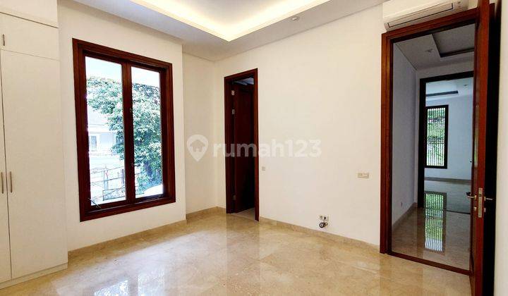 Exclusive House Suitable For President Director Or Ambassador Residence