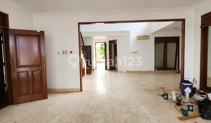 Rumah Mewah Dijual di Kemang Rumah Mewah Dijual di Kemang