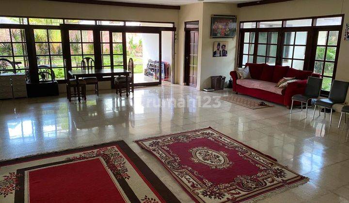 Rumah tua hitung tanah, cocok untuk perumahan dan kos-kosan di Jl. Kemang utara 2