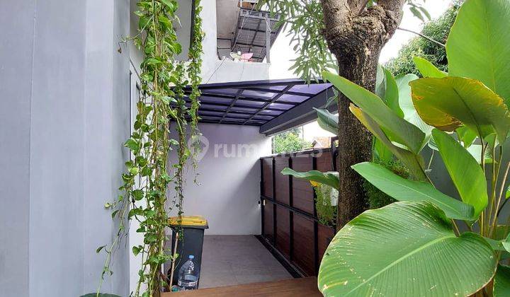 Rumah Cantik 2 Lantai Private Rooftop Tanjung Barat Jaksel 2