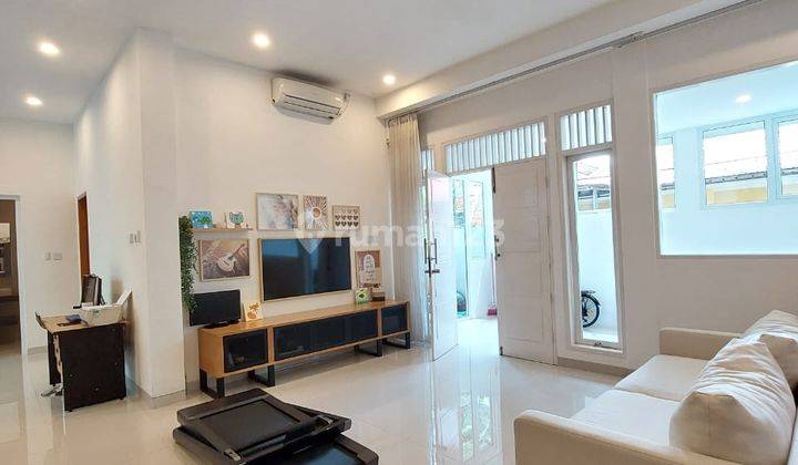 Rumah Smart Home Cantik di Tanjung Barat Jaksel 1