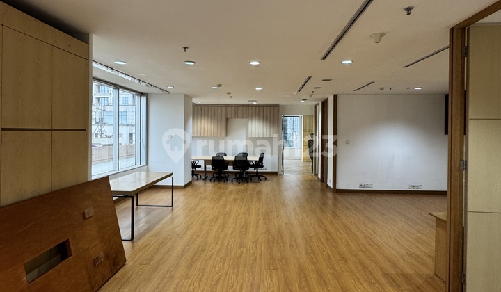 For Rent Prestigious Sudirman Tower Office in Sudirman For Rent Prestigious Sudirman Tower Office in Sudirman