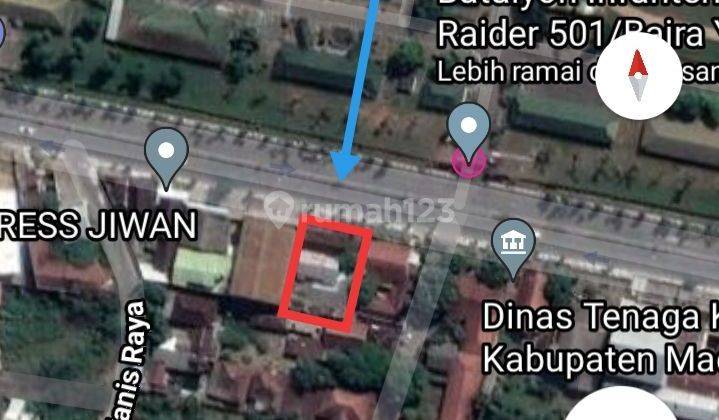 Rumah Di Tepi Jalan Utama, Jl Urip Sumoharjo 2