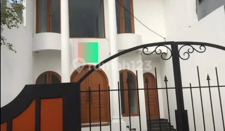 Rumah baru di Asem Baris Tebet Jakarta Selatan Rumah baru di Asem Baris Tebet Jakarta Selatan