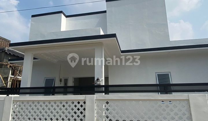 Rumah Baru Dan Bagus Di Perum Pekayon Indah Bekasi.