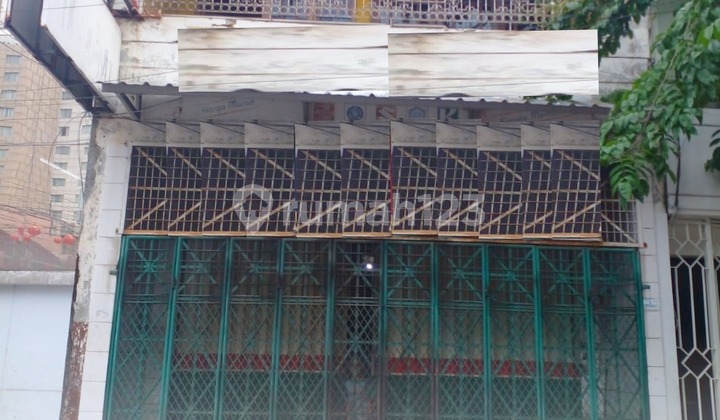 For Sale Commercial Space at Jl Kh Wahid Hasyim, Semarang 1