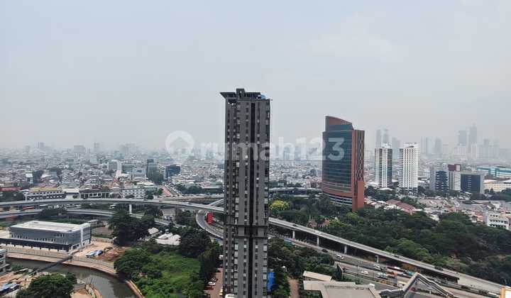 Dijual Taman Anggrek Residence Condo Full Furnished Lantai Sedang 2