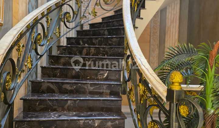 Dijual Rumah Classic Luxury Residence Pluit 2