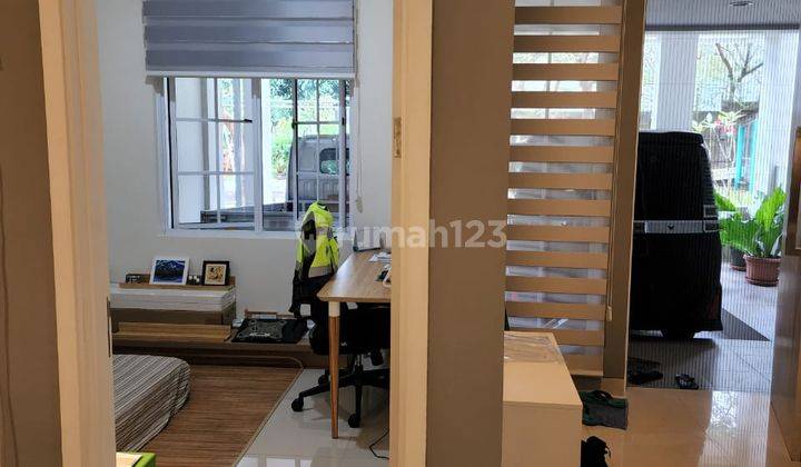 Rumah 2 Lantai Sudah Renovasi Furnished SHM di Discovery Lumina, Tangerang Selatan 2