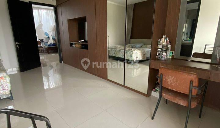 Rumah di Discovery Flamine 2 Lantai SHM Bagus Utara.  (tat) 2