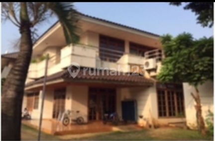 Rumah 2 Lantai Bagus Unfurnished di Cipete, Jakarta Selatan.    (bbya)