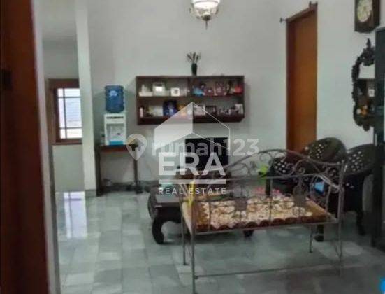 RUMAH BESAR DI CIKATOMAS JAKARTA SELATAN 2