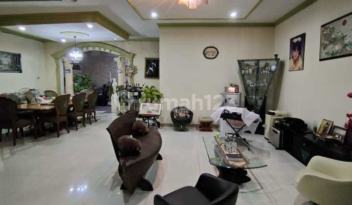 Quick Sale Puri Indah Block I House, Strategic Location, West Jakarta Quick Sale Puri Indah Block I House, Strategic Location, West Jakarta