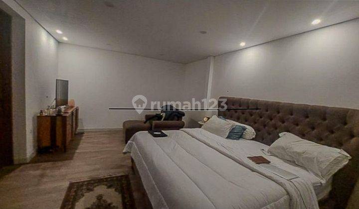 Prime Location Wijayakusuma Tomang , Rumah Mewah Modern minimalis 3 Lantai 2