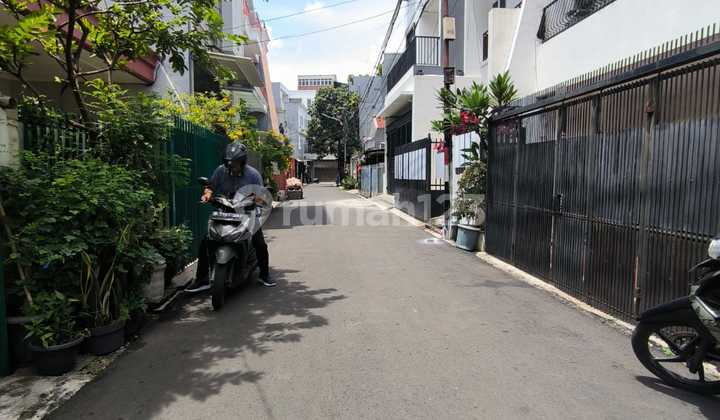 For Sale: Ready-to-Occupy House in Tavip, Tanah Sereal, West Jakarta