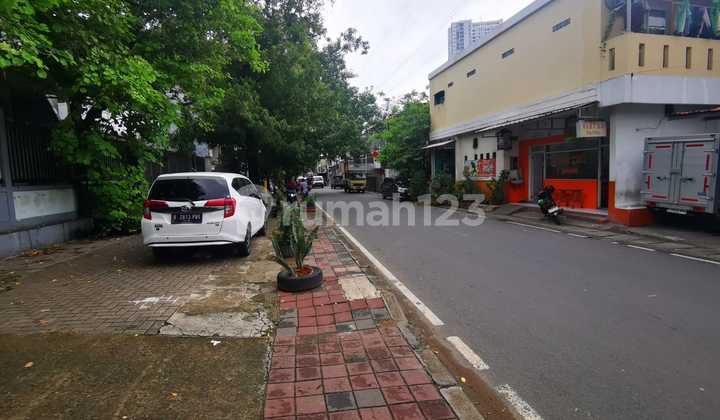 Residential House & Business for Convection in Grogol, West Jakarta Residential House & Business for Convection in Grogol, West Jakarta