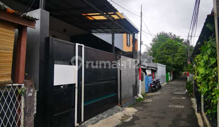 Residential House & Business for Convection in Grogol, West Jakarta Residential House & Business for Convection in Grogol, West Jakarta