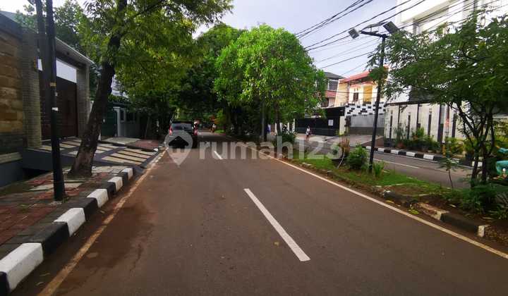 Dijual Rumah Lama Lokasi Strategis Grogol 2