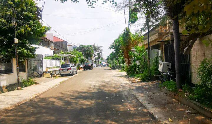 Rumah 2 Lantai Lokasi Strategis Tomang 1