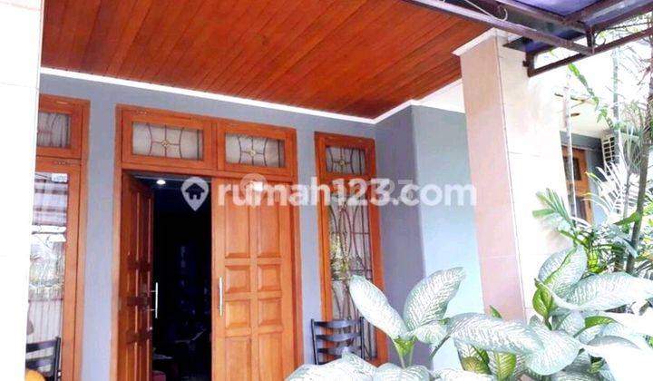 Rumah Bagus Semi Furnished Harga Pasaran Area S C B D Jakarta Selatan 1