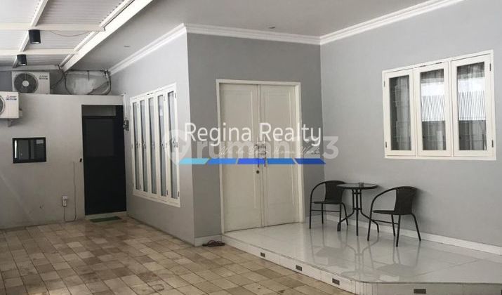 Rumah Murah Luas 200 Meter Dijual di Kebayoran Baru 2