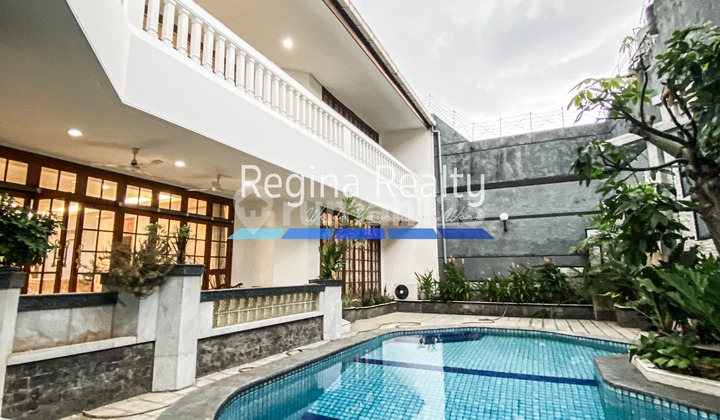 House for Rent Fully Furnished 7 Bedrooms With Pool in Pondok Indah