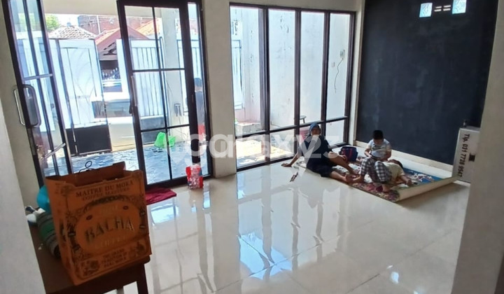 rumah dekat tengah kota surabaya area petemon 2