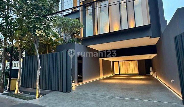 Dijual Rumah Baru 3 Lantai legalitas SHM di Jl senopati scbd  1