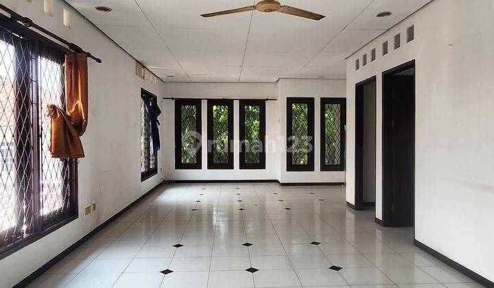 Dijual Rumah Dibawah Harga Njop 2 Lantai Lokasi Nyaman Cilandak 1