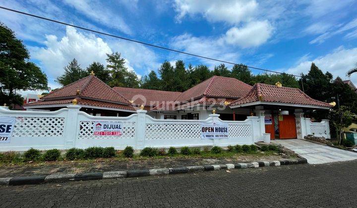 Rumah Nyaman Bonus Meubel Antik di Jl Saturnus Raya Cinere Mas 2