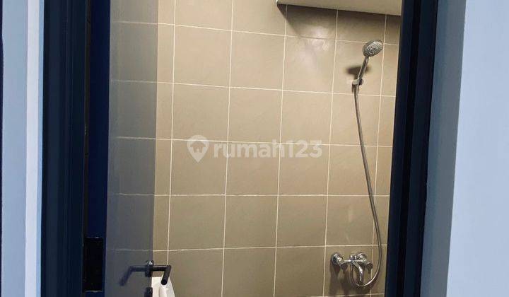 Rumah Modern Tropis 3 Kt di The Hills Pondok Cabe Tangsel 7