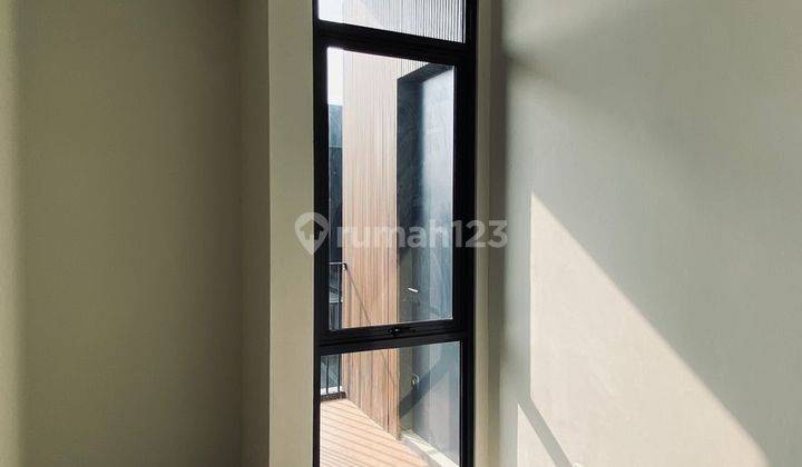 Rumah Modern Tropis 3 Kt di The Hills Pondok Cabe Tangsel 11