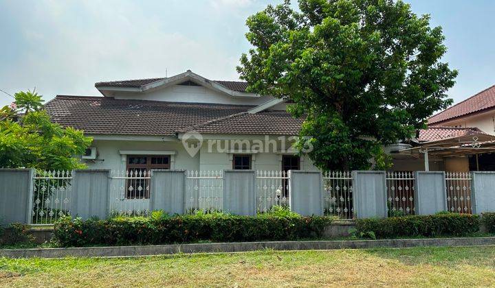 Home Sweet Home Halaman Luas di Jl Kenanga Megapolitan Cinere 2