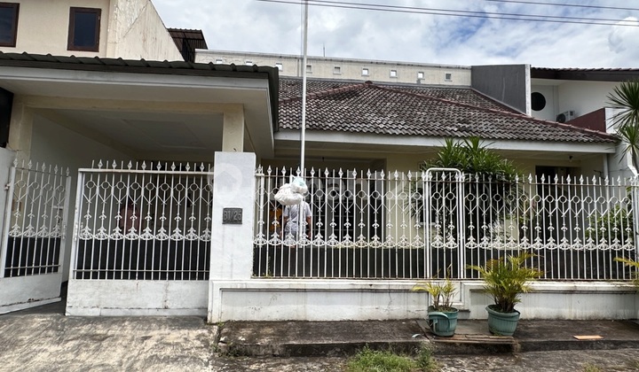 Rumah Nyaman 1 LT di Jl Cendrawasih Bintaro Jakarta Selatan 2
