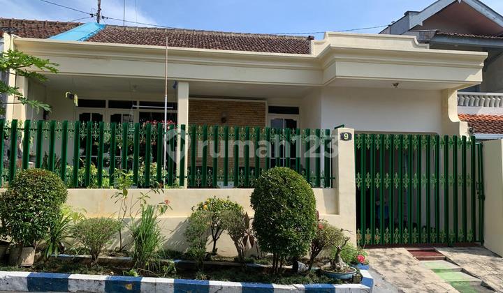 Comfortable 4 BR House on Jl Teluk Weda Arjosari Blimbing Malang
