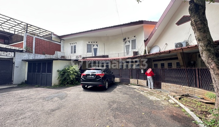 Land 156 m2 suitable for boarding house on Sumbawa Street, Menteng, Central Jakarta.