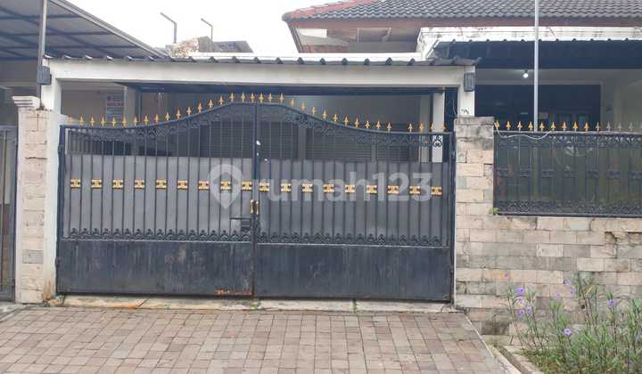 Comfortable House at Jl Puncak Pesanggrahan, Bukit Cinere Indah Housing Complex 1