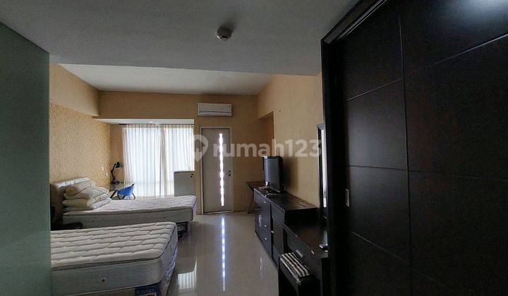 Jual Apartemen Square Studio Petra Surabaya 2