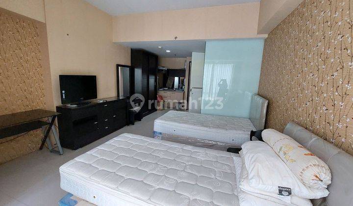 Jual Apartemen Square Studio Petra Surabaya 1