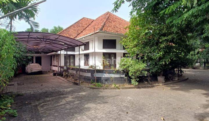 Rumah Klasik Jl. Bengawan Darmo 1