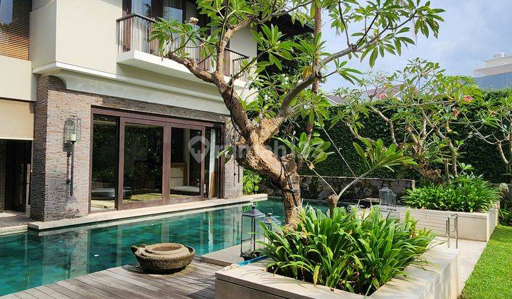 Rumah Tropical Minimalis Bali Style Citraland Surabaya Barat  1