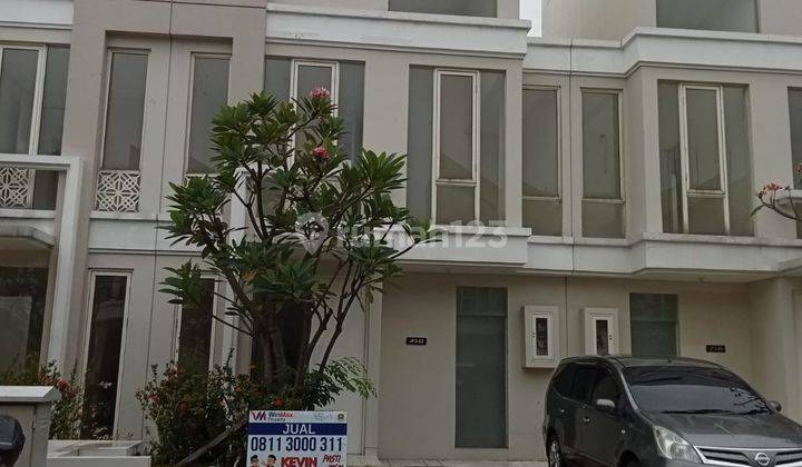 Rumah Grand Pakuwon Surabaya Barat 2