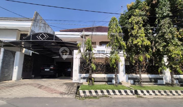 Mewah Besar Ada Pool Kertajaya Indah Klasik Modern Surabaya Mewah Besar Ada Pool Kertajaya Indah Klasik Modern Surabaya