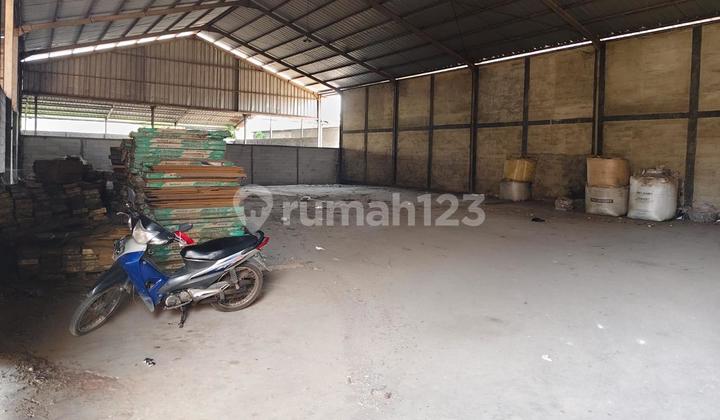 For Rent Spacious Warehouse in Mustika Jaya, Bekasi City