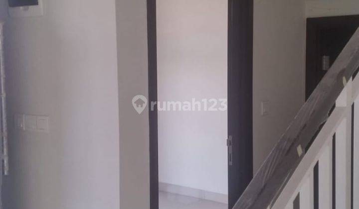 Rumah 2 Lantai Dalam Cluster Di Jakarta Garden City Cakung Semi Furnished 2