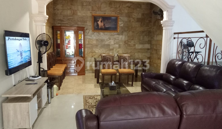 Rumah Cantik Taman Modern Cakung Jakarta Timur 2