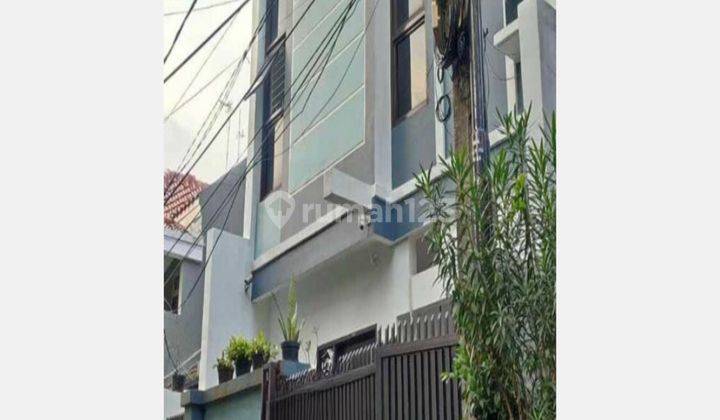 Rumah 3,5 Lantai di Sunter Jaya Tanjung Priok  Jakarta Utara 1