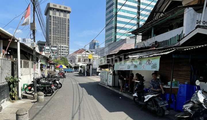 Rumah di Kebon Sirih Barat Dalam Menteng Jakarta Pusat 2