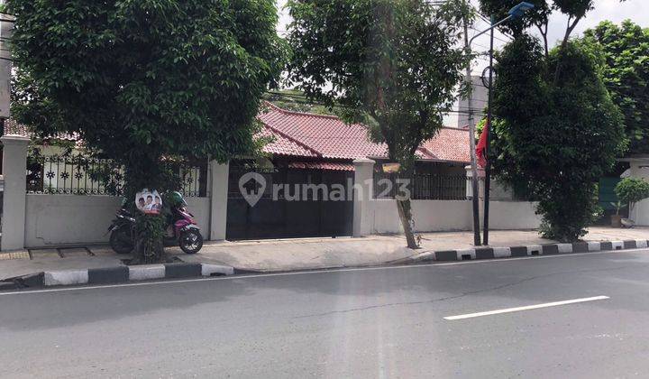 Rumah pinggir jalan raya di Pondok Kelapa Jakarta Timur 1